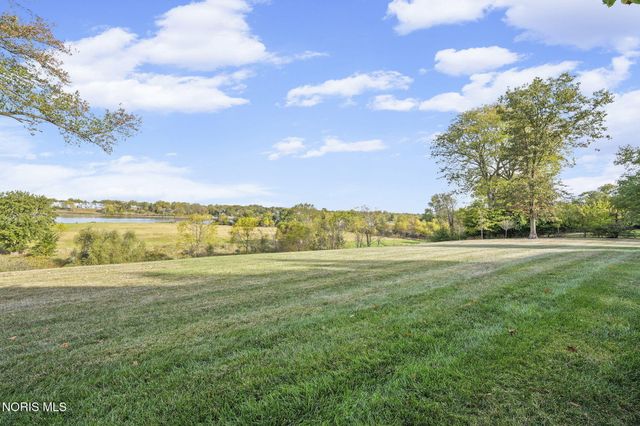 451 E Front Street, Perrysburg, OH 43551