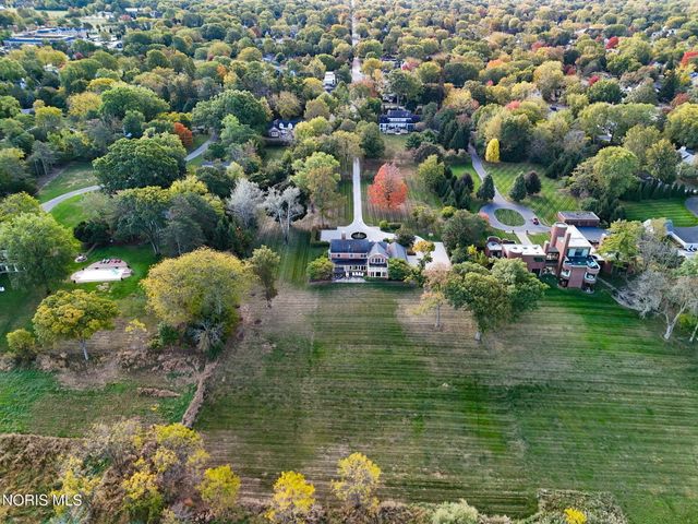 451 E Front Street, Perrysburg, OH 43551