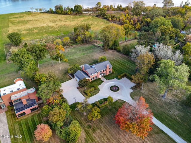 451 E Front Street, Perrysburg, OH 43551