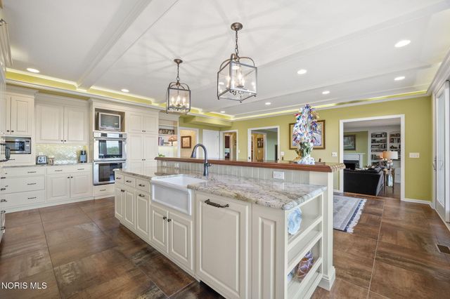 451 E Front Street, Perrysburg, OH 43551