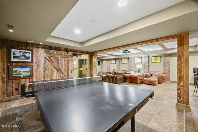 451 E Front Street, Perrysburg, OH 43551