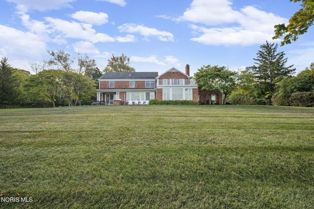 451 E Front Street, Perrysburg, OH 43551