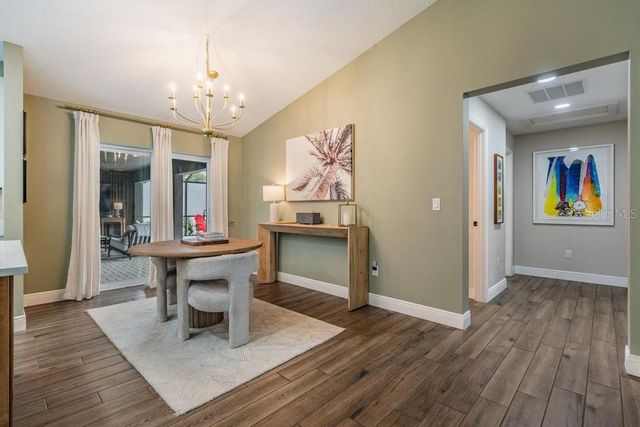 106 1ST AVENUE NE, Lutz, FL 33549