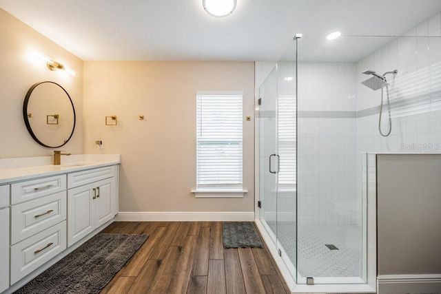 106 1ST AVENUE NE, Lutz, FL 33549