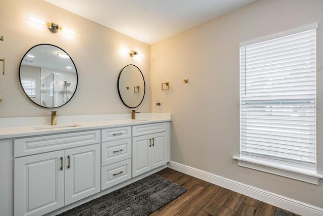 106 1ST AVENUE NE, Lutz, FL 33549