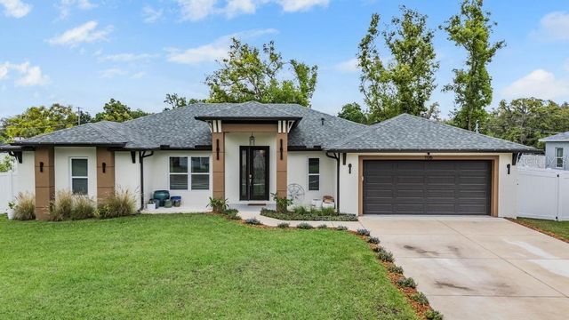 106 1ST AVENUE NE, Lutz, FL 33549