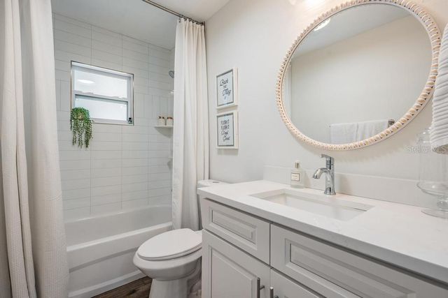 106 1ST AVENUE NE, Lutz, FL 33549