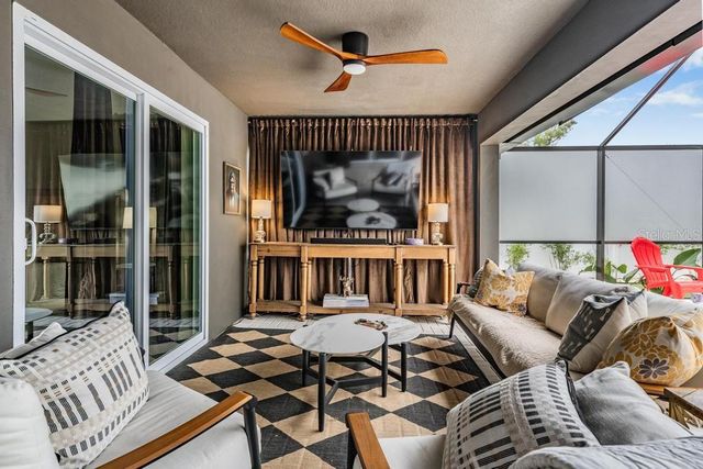 106 1ST AVENUE NE, Lutz, FL 33549