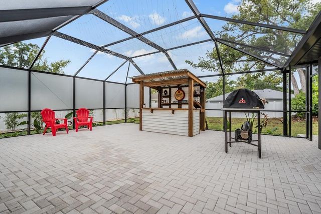 106 1ST AVENUE NE, Lutz, FL 33549