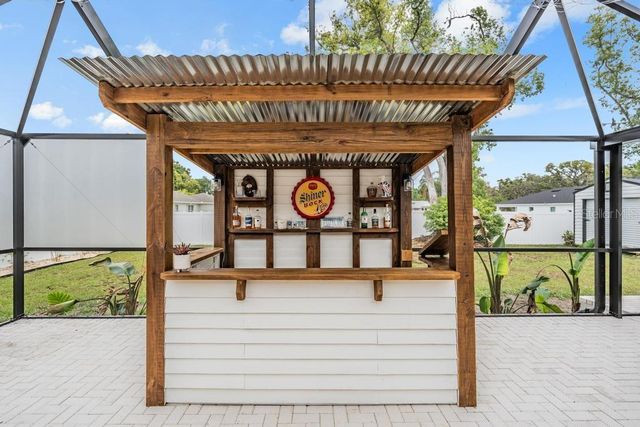 106 1ST AVENUE NE, Lutz, FL 33549