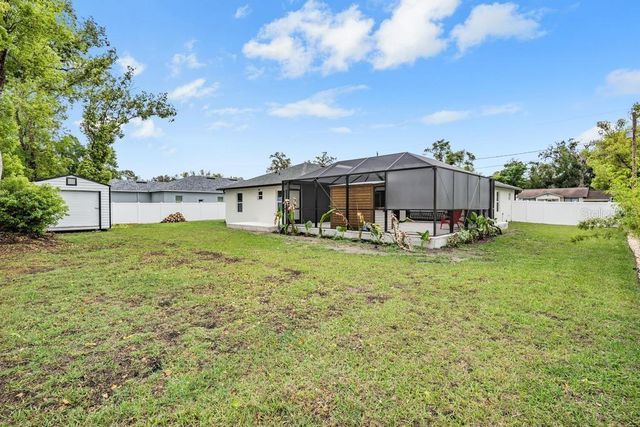 106 1ST AVENUE NE, Lutz, FL 33549