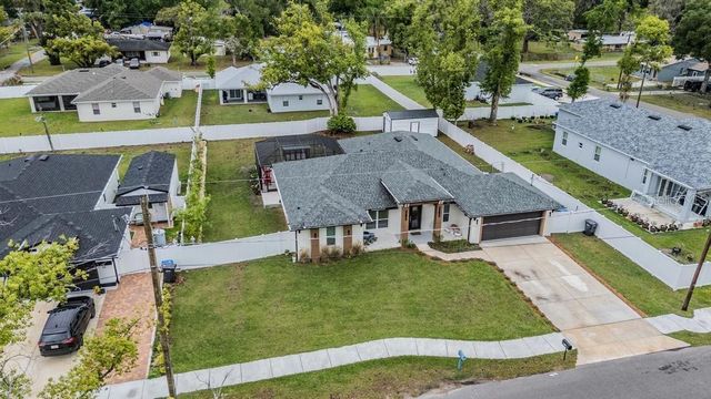 106 1ST AVENUE NE, Lutz, FL 33549