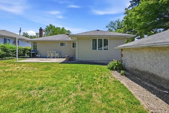 152 Nassau Drive, Albertson, NY 11507