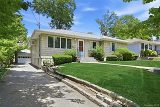 152 Nassau Drive, Albertson, NY 11507
