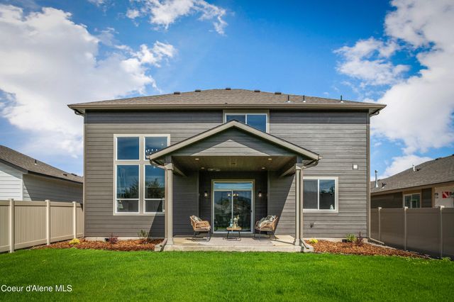 8904 CALIFORNIA ST, Rathdrum, ID 83858