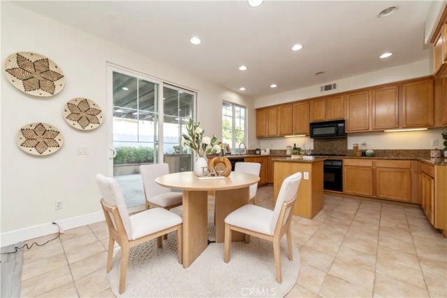 13569 Goldmedal, Chino, CA 91710