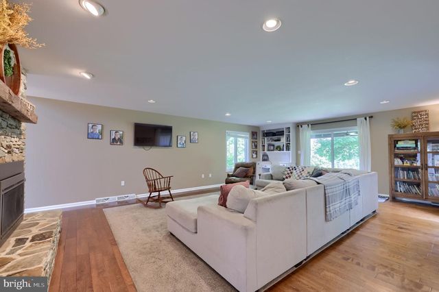 3174 GRANDE OAK PL, Lancaster, PA 17601