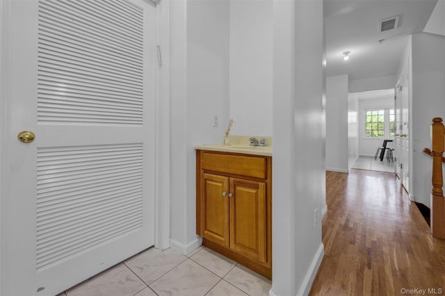 8 Elm Street 211, Spring Valley, NY 10977