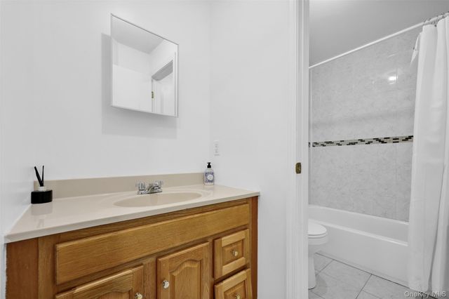 8 Elm Street 211, Spring Valley, NY 10977