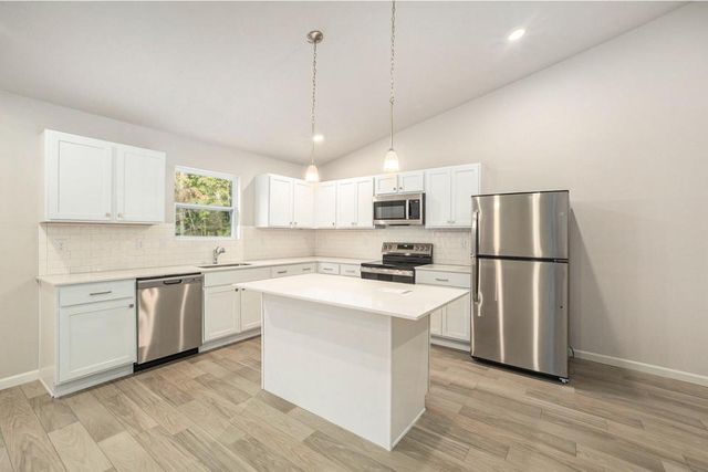 18342 Loganwood Trail, Pennfield Twp, MI 49014