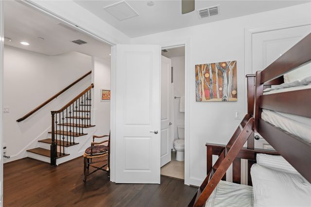 7333 Valley View Lane 607, Dallas, TX 75240