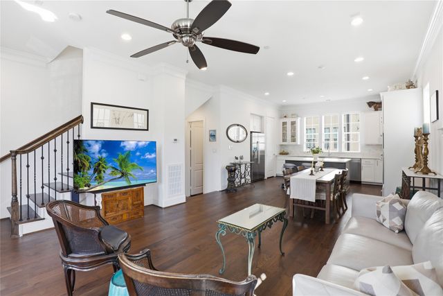 7333 Valley View Lane 607, Dallas, TX 75240