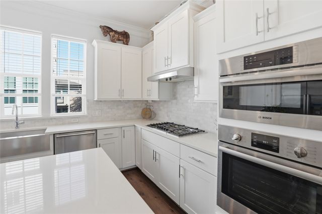 7333 Valley View Lane 607, Dallas, TX 75240