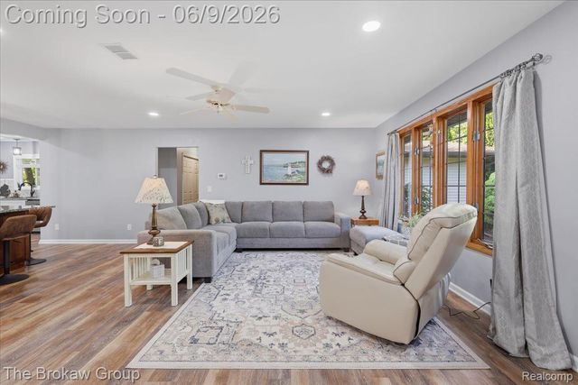 5461 N Henderson Road, Richfield Township, MI 48423