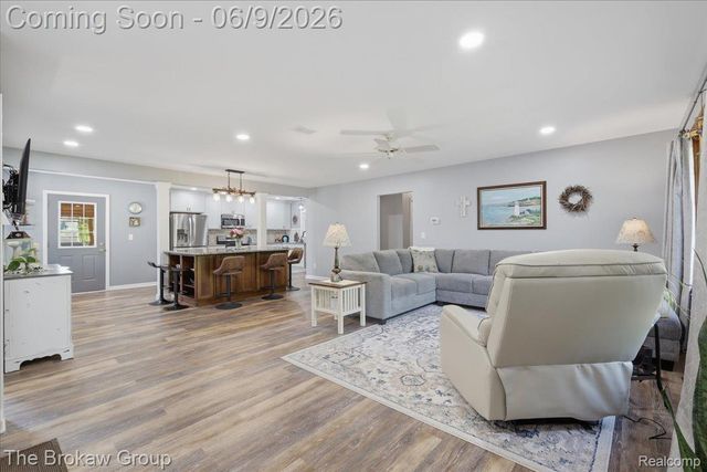 5461 N Henderson Road, Richfield Township, MI 48423