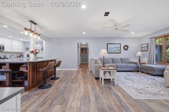 5461 N Henderson Road, Richfield Township, MI 48423