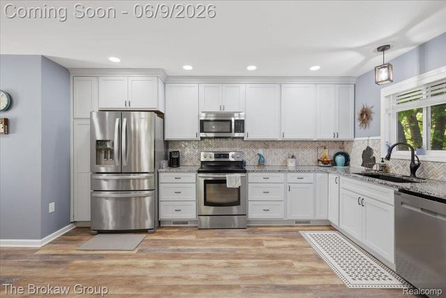 5461 N Henderson Road, Richfield Township, MI 48423