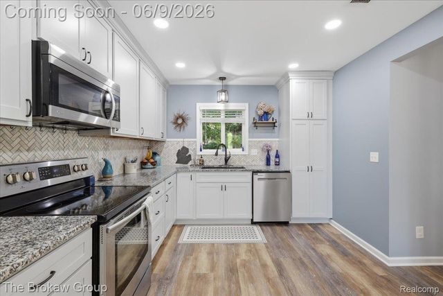 5461 N Henderson Road, Richfield Township, MI 48423