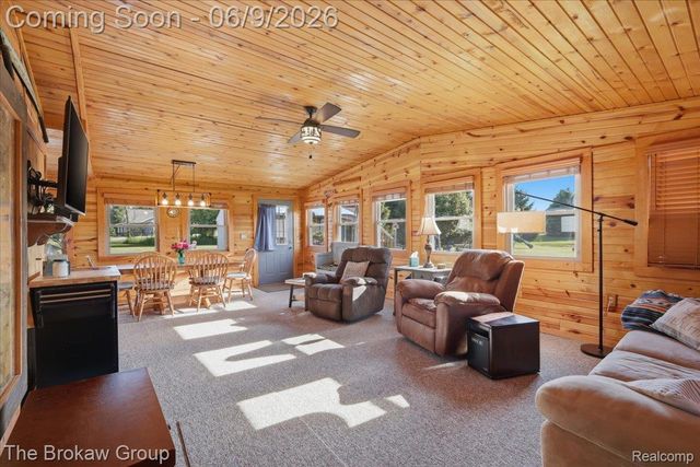 5461 N Henderson Road, Richfield Township, MI 48423