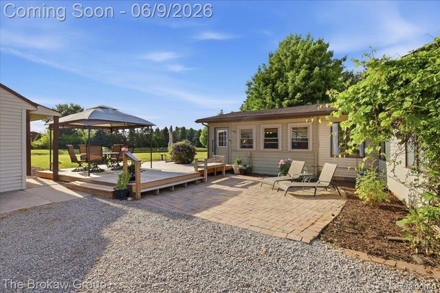 5461 N Henderson Road, Richfield Township, MI 48423