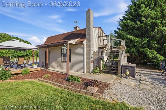 5461 N Henderson Road, Richfield Township, MI 48423