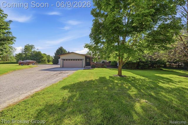 5461 N Henderson Road, Richfield Township, MI 48423