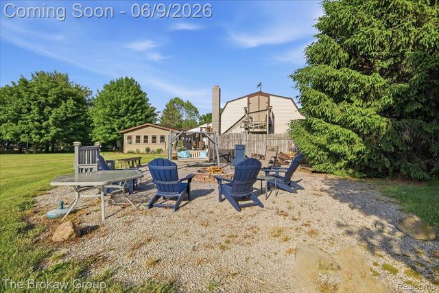 5461 N Henderson Road, Richfield Township, MI 48423