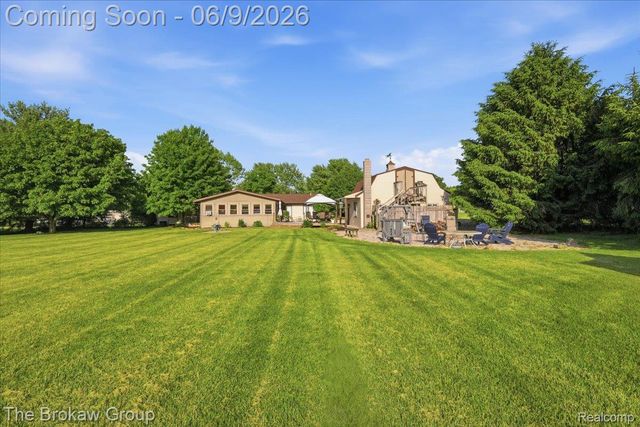 5461 N Henderson Road, Richfield Township, MI 48423