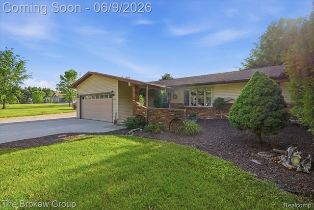 5461 N Henderson Road, Richfield Township, MI 48423