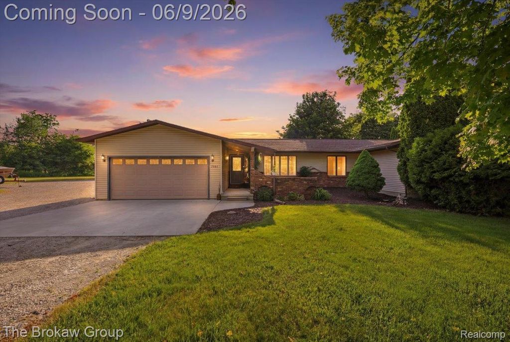 5461 N Henderson Road, Richfield Township, MI 48423