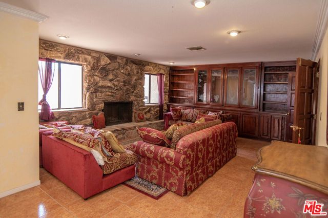 35931 Via Famero Drive, Acton, CA 93510