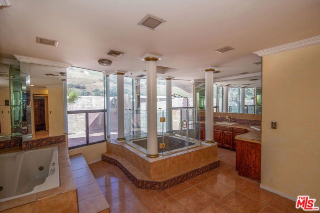 35931 Via Famero Drive, Acton, CA 93510
