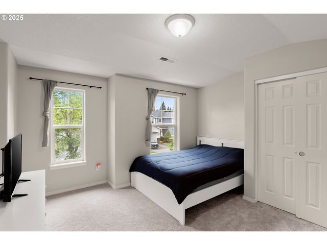 1501 Se GERHARD Dr, Hillsboro, OR 97123