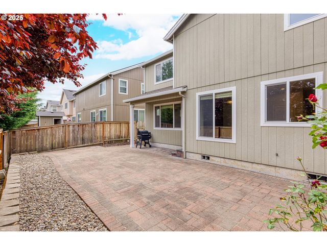 1501 Se GERHARD Dr, Hillsboro, OR 97123