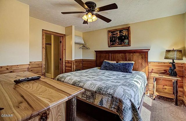 960 High Mountain Way, Gatlinburg, TN 37738