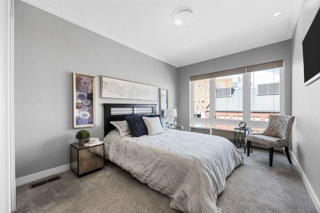 901 E 2nd Avenue 205, Coralville, IA 52241