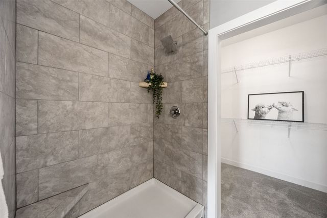 901 E 2nd Avenue 205, Coralville, IA 52241