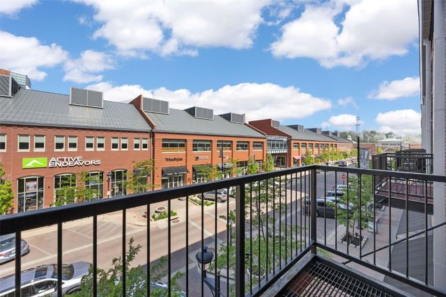 901 E 2nd Avenue 205, Coralville, IA 52241