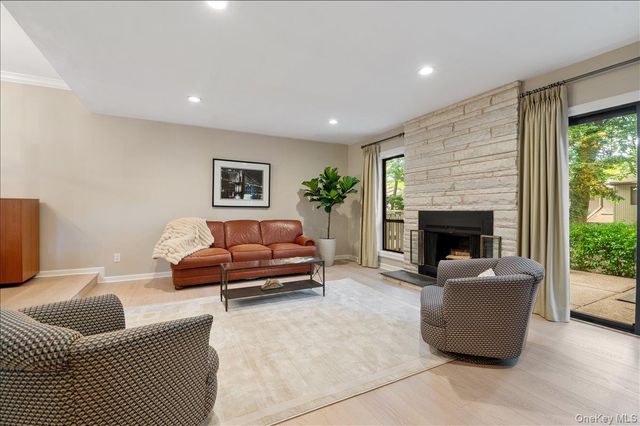 225 Hamlet Drive, Jericho, NY 11753