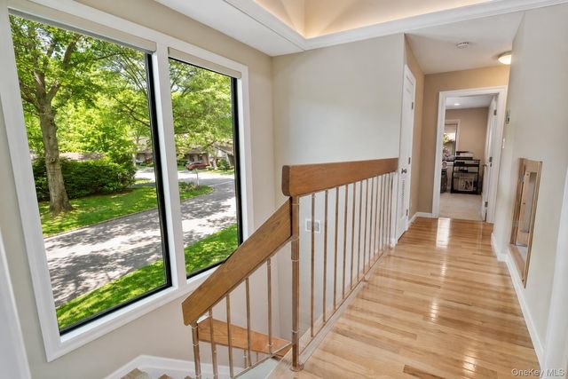 225 Hamlet Drive, Jericho, NY 11753